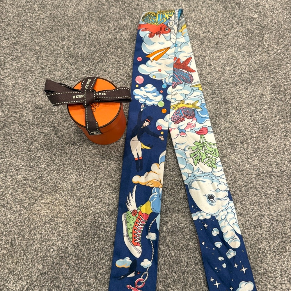 Authentic Hermes twilly